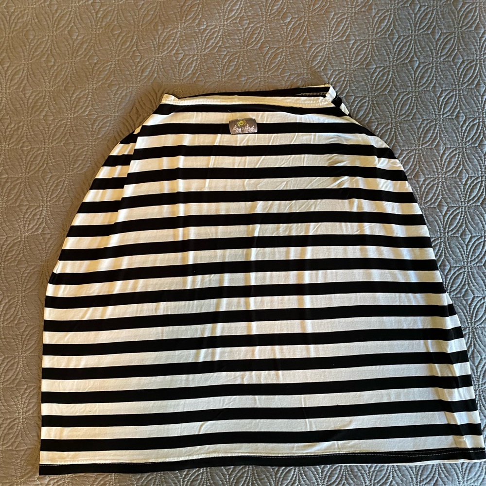 Itzy ritzy nursing cover